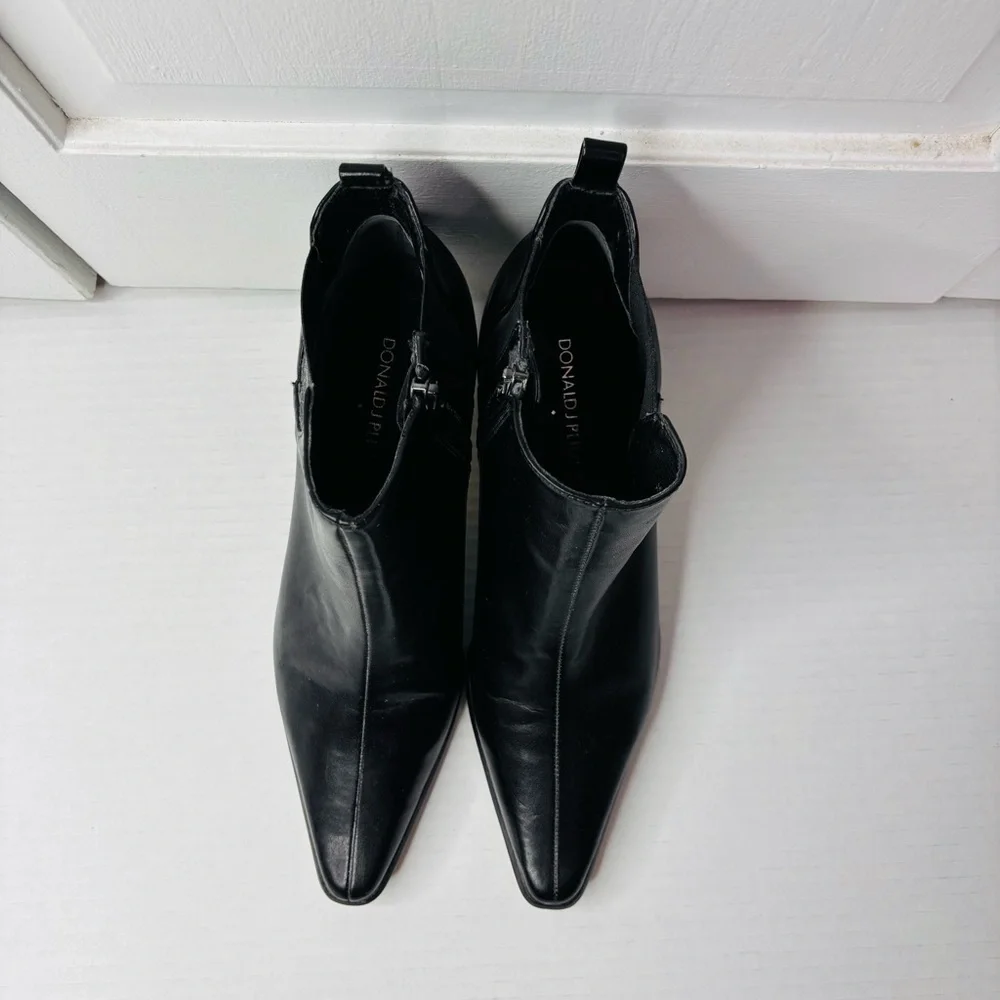 Price firm DONALD J. PLINER Black Leather Heeled Ankle Boots Size 7.5